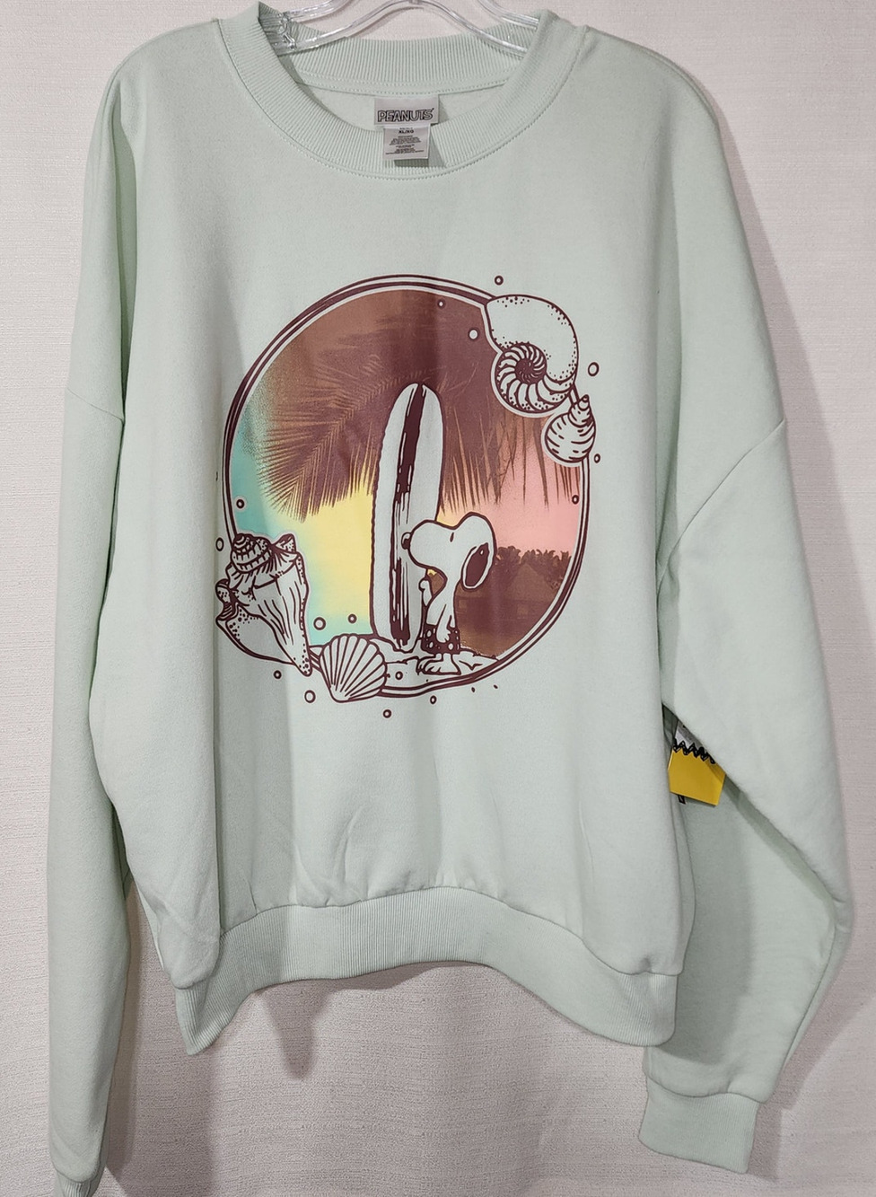 Snoopy surfing Green sweatshirt size XL